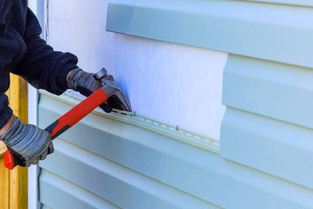 Reliable Emergency Siding Repair contractor in Arlington Heights, PA by Squared Siding